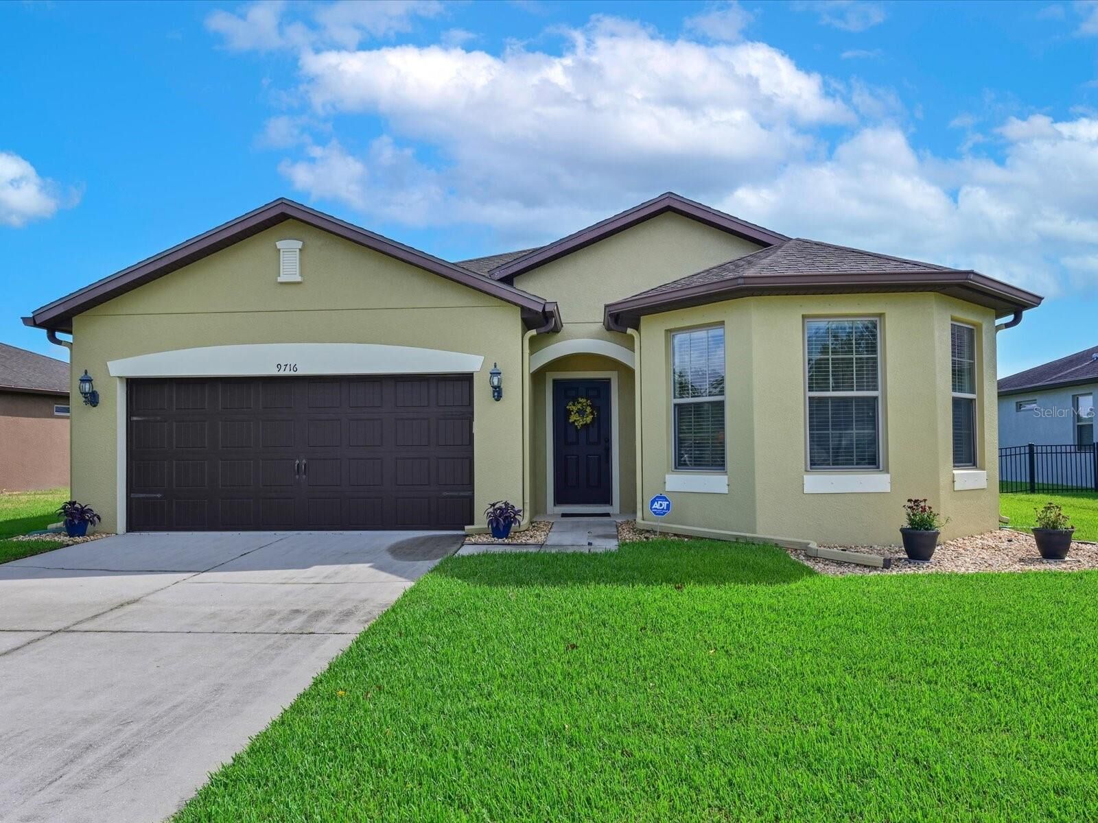 Property Photo:  9716 58th Street E  FL 34219 