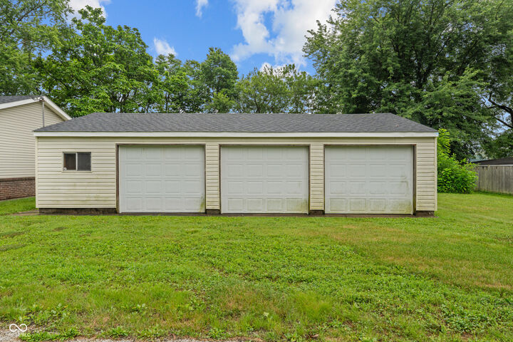 Property Photo: 8673 W 860 N IN 46055