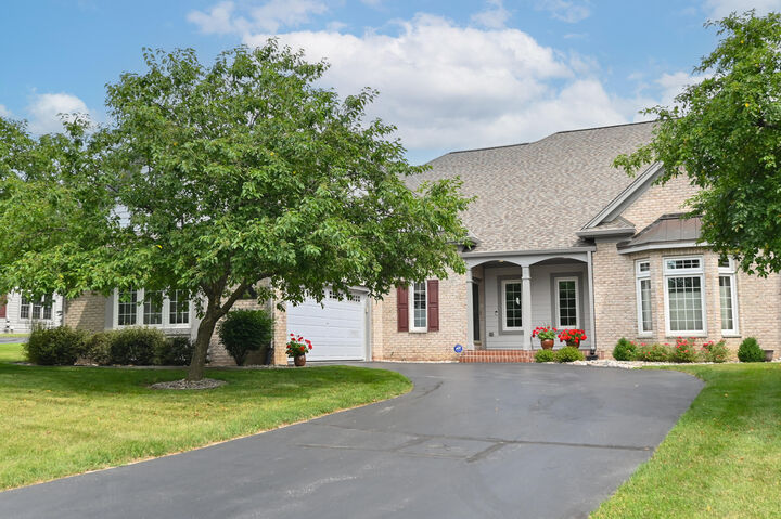 N35w22444 Wethersfield Ct 3  Pewaukee WI 53072 photo