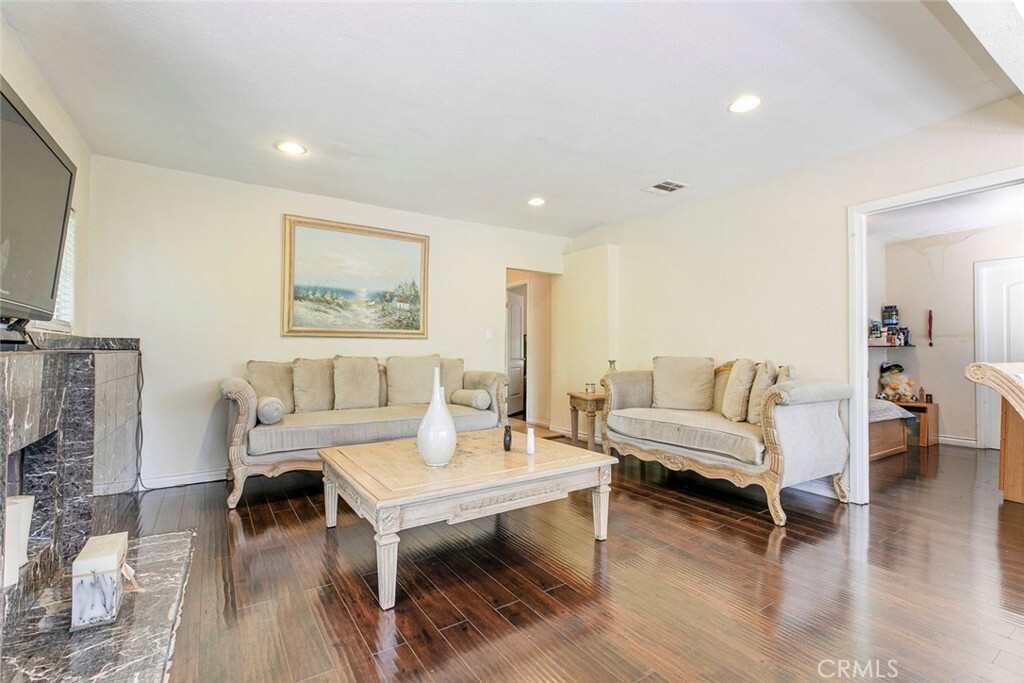 Property Photo: 10058 Sunland Boulevard CA 91040