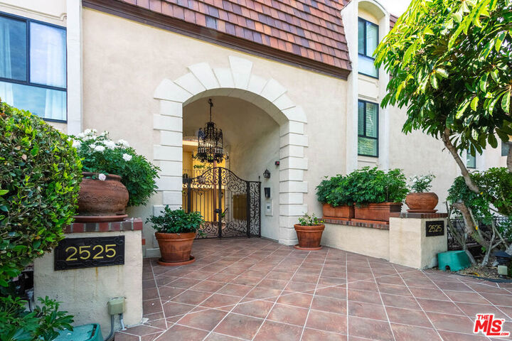 Property Photo: 2525 Via Campesina 306 CA 90274