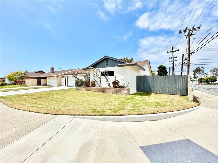 Property Photo: 16501 Rhone Lane CA 92647