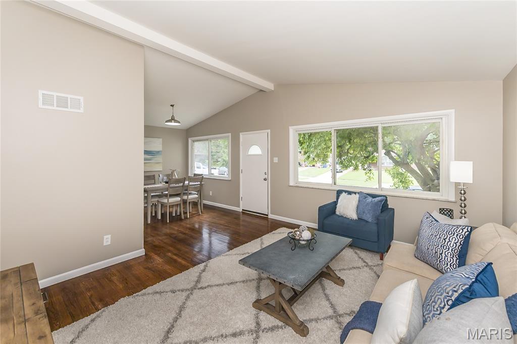 Property Photo: 1085 Grenoble Lane MO 63033