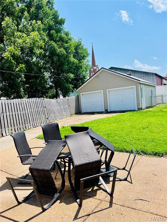 Property Photo:  8 E Fourth Street  MO 63090 