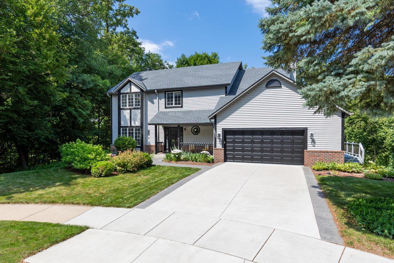 Property Photo:  8855 Sylvan Ridge  MN 55347 