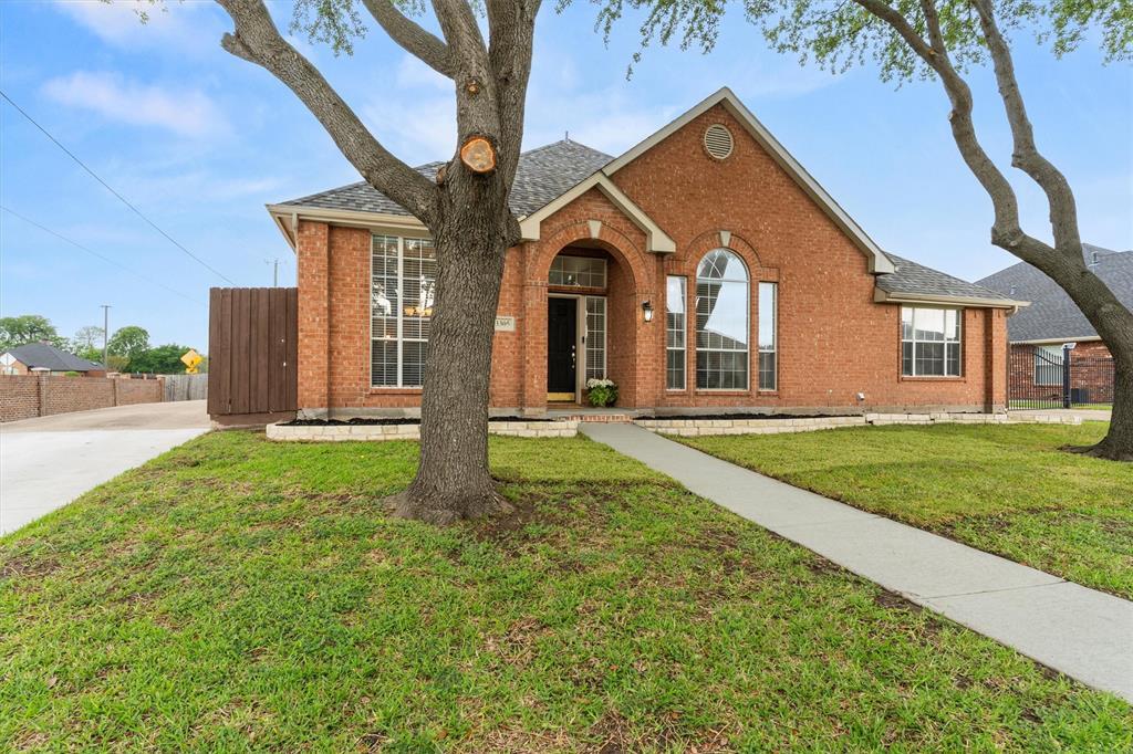 Property Photo:  3305 Lake Highlands Drive  TX 75088 