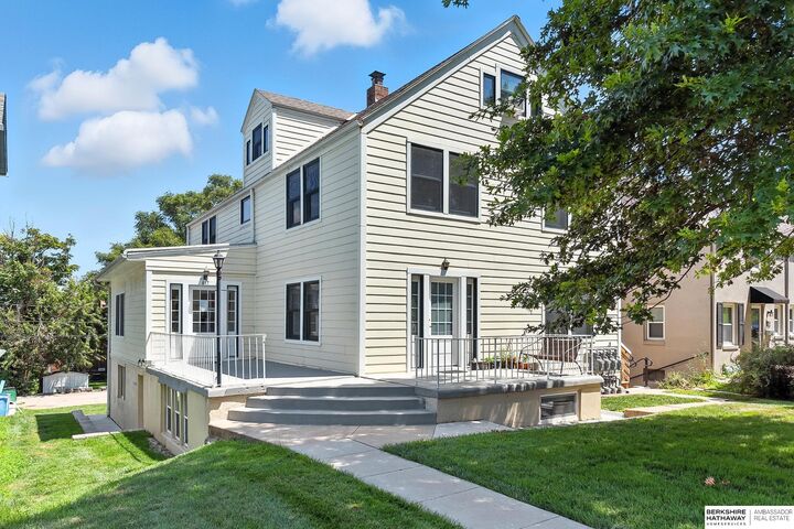 817 N 48th Street  Omaha NE 68132 photo