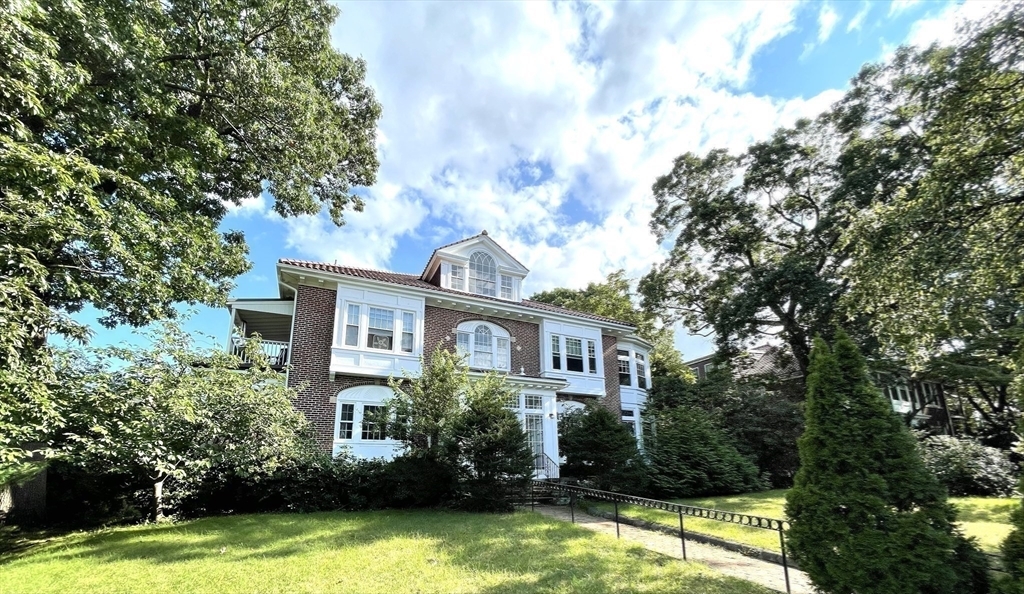 1776 Commonwealth Ave B1  Boston MA 02135 photo