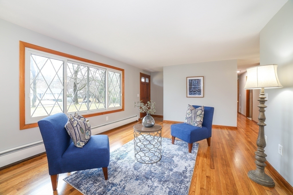 Property Photo:  622 Shrewsbury St  MA 01520 