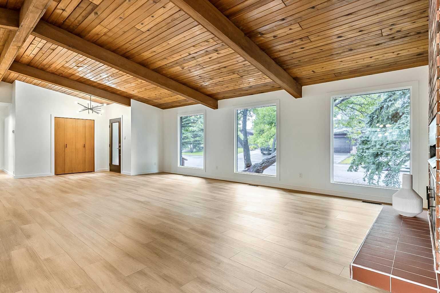 Property Photo: 2606 24 Avenue AB T0L 1R0