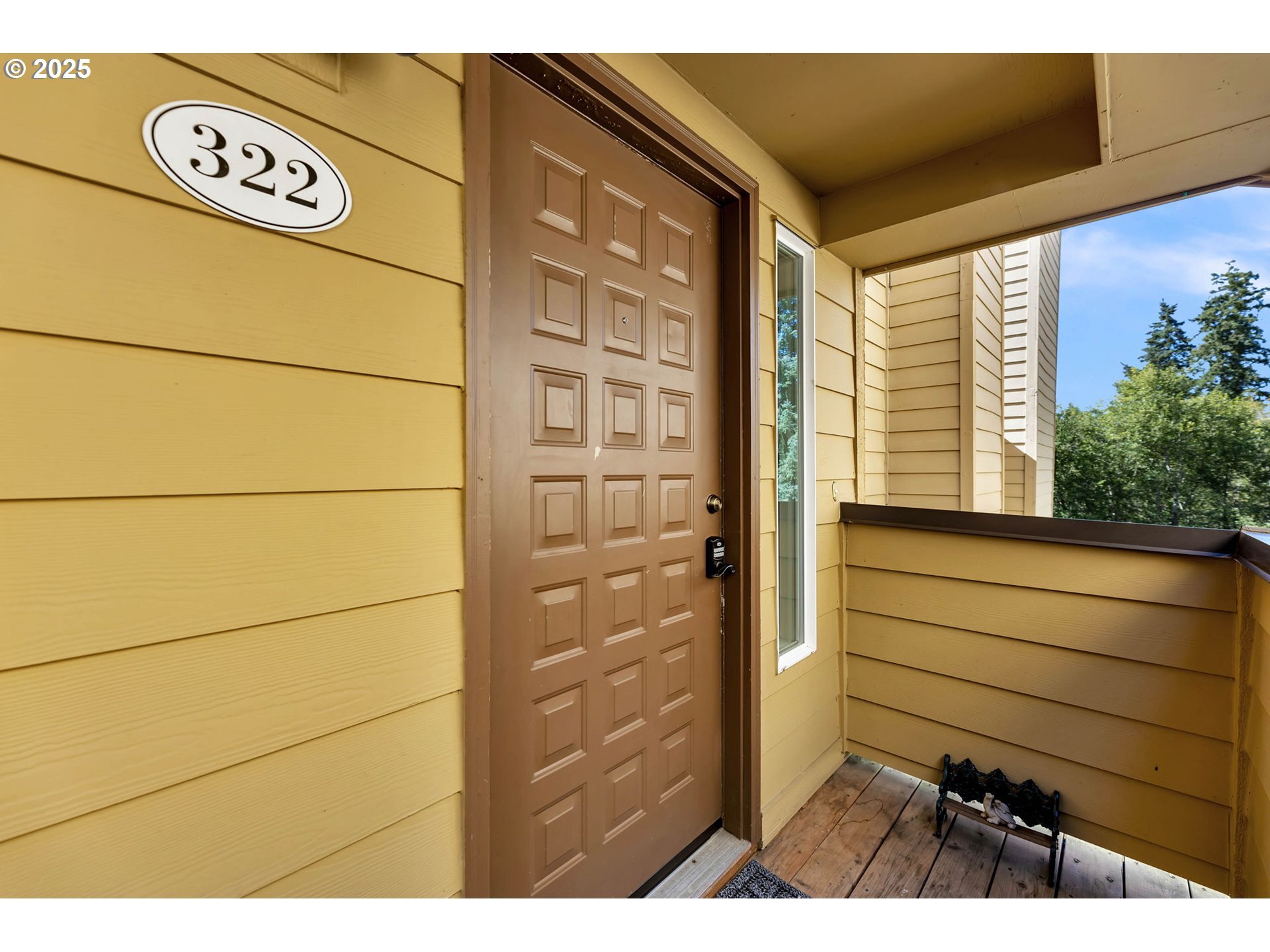 Property Photo: 1611 NE 113th St 322 WA 98686