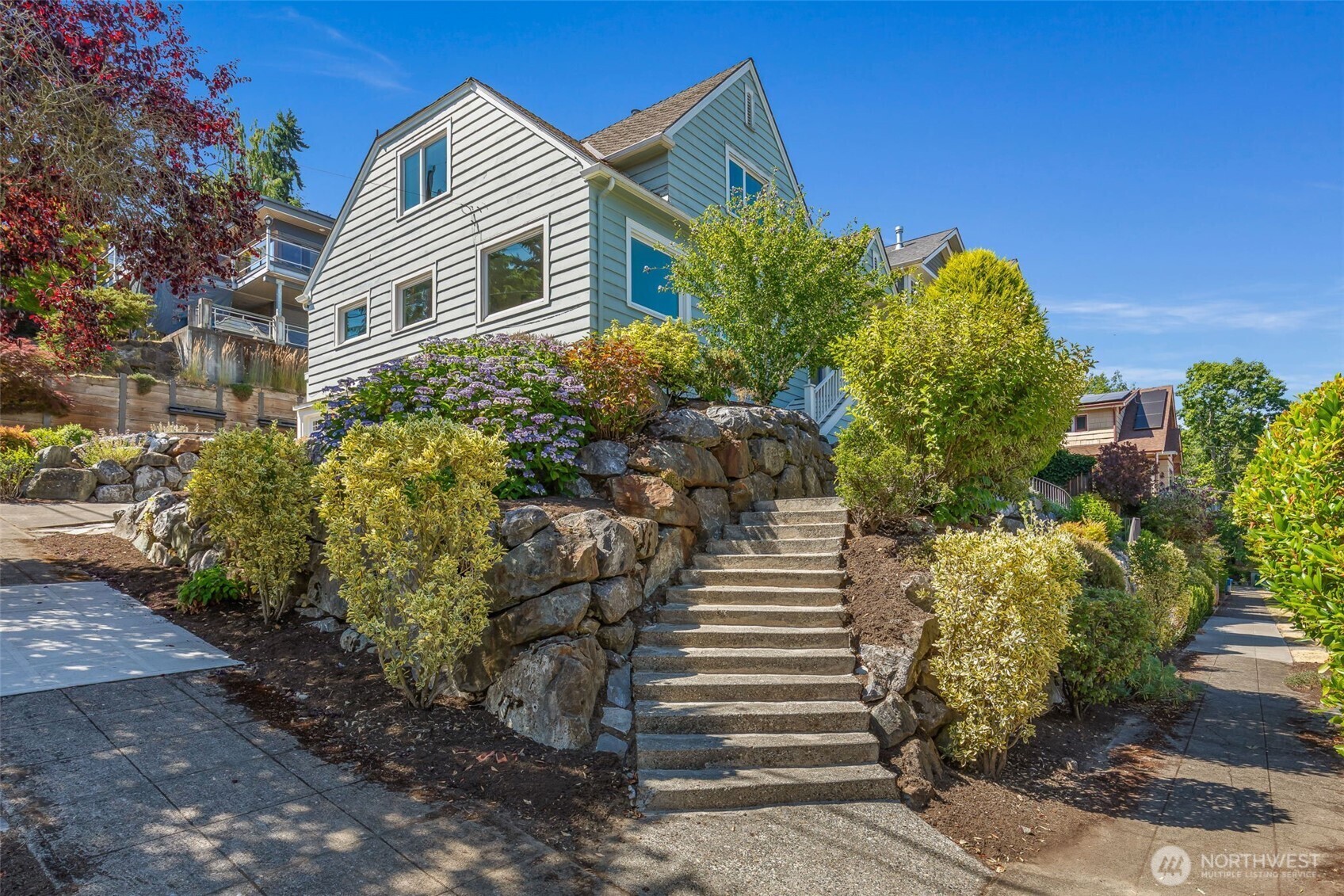 Property Photo: 6303 Evanston Avenue N WA 98103