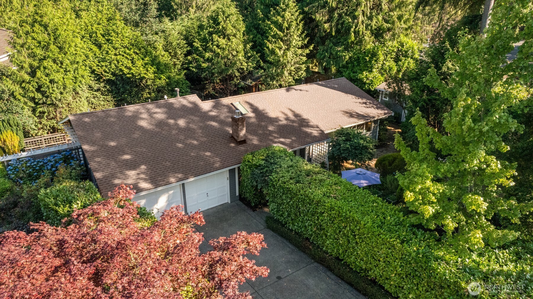 Property Photo:  21647 SE 33rd Place  WA 98075 