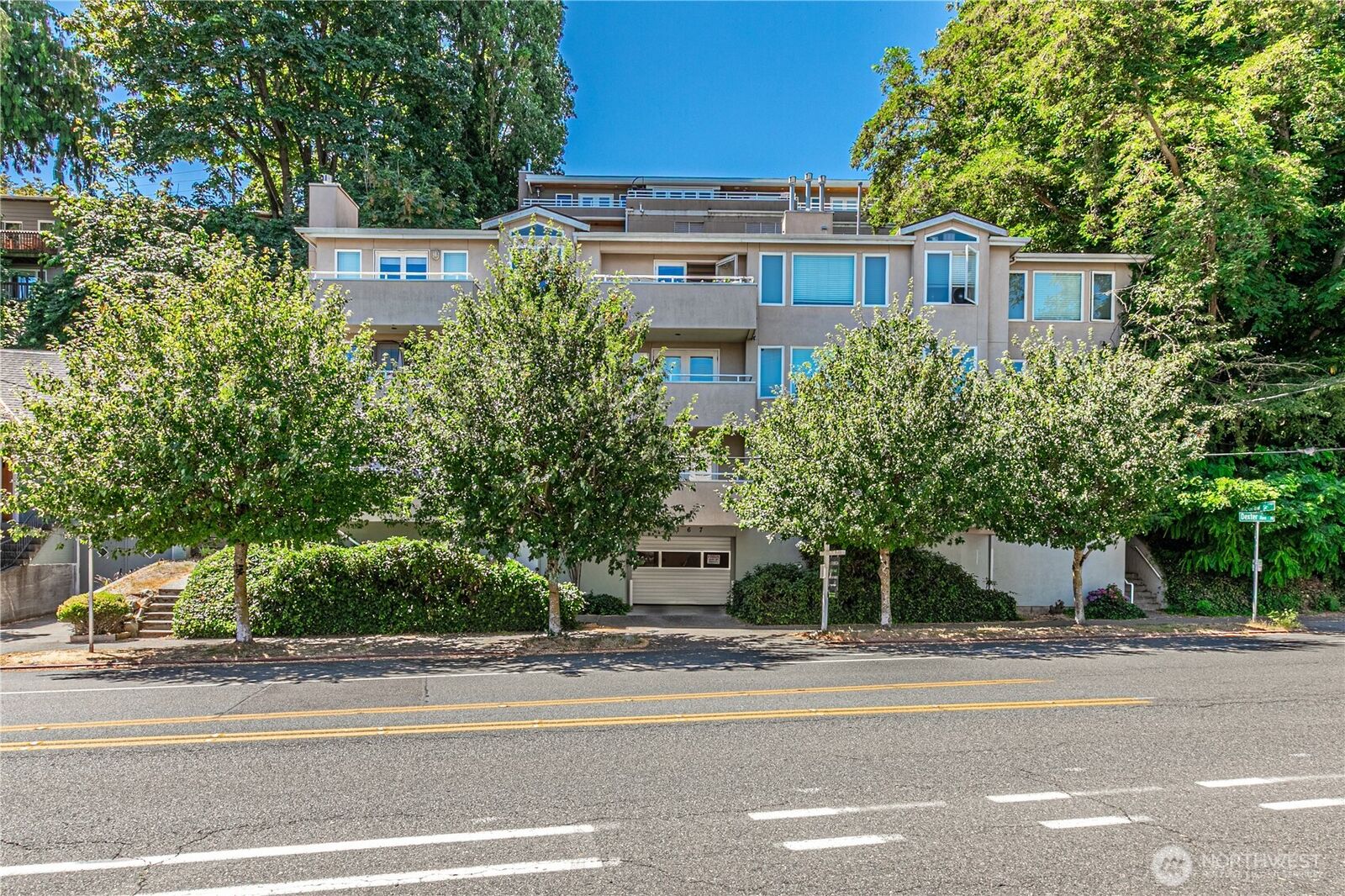 Property Photo: 2167 N Dexter Avenue 202 WA 98109