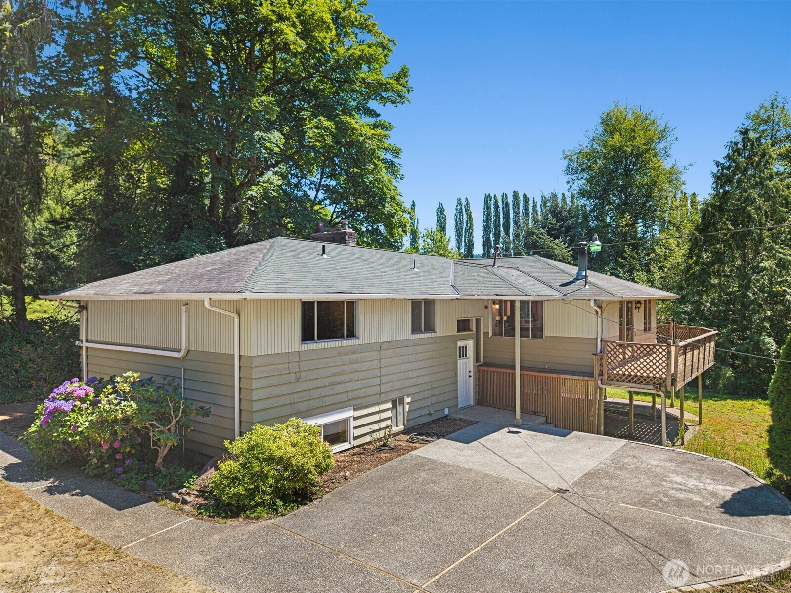 Property Photo: 17805 SE Jones Road WA 98058