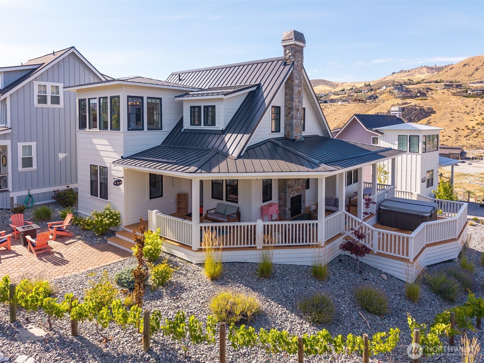 Property Photo:  102  Porcupine Lane  WA 98816 