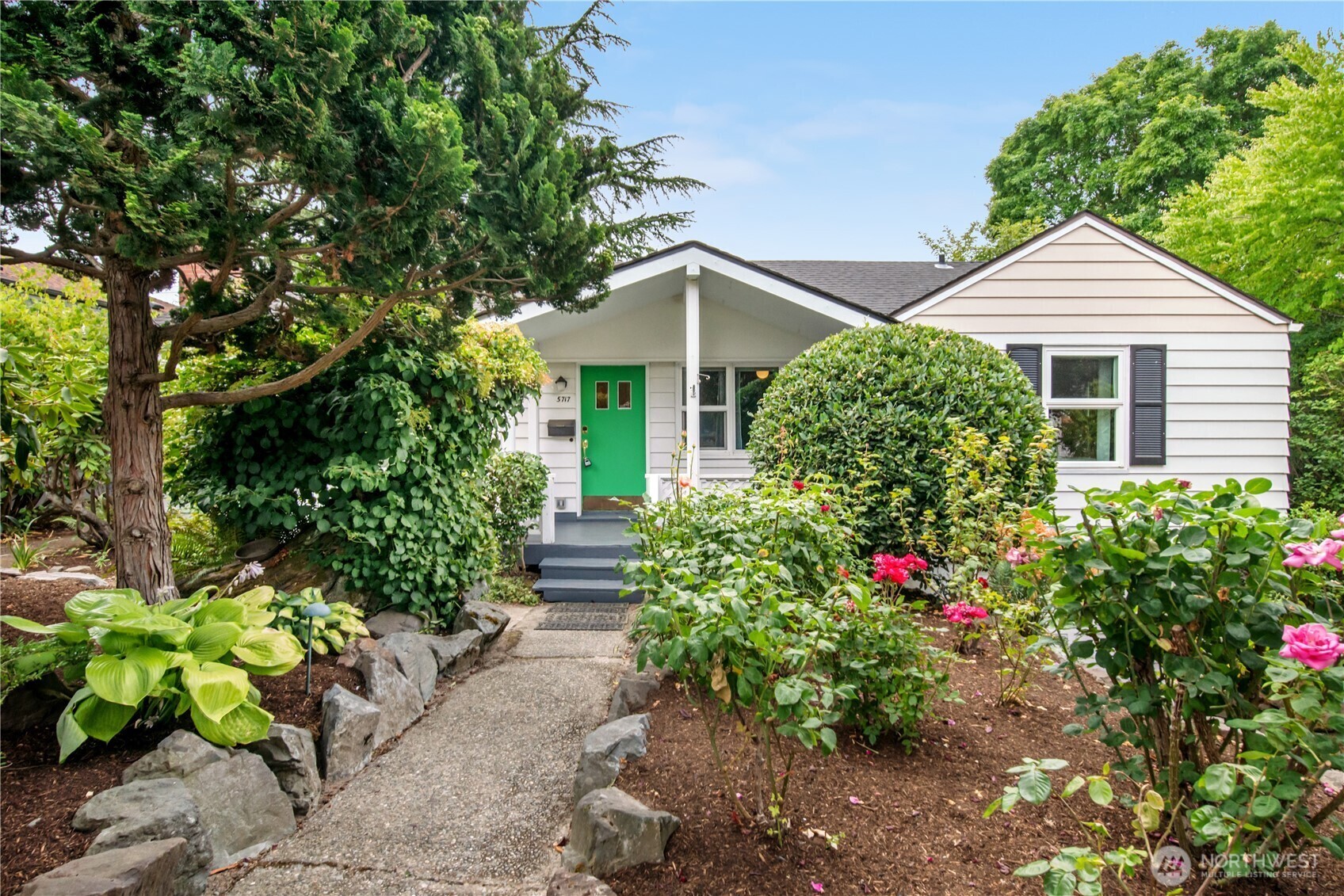 Property Photo: 5717 NE 57th Street WA 98105