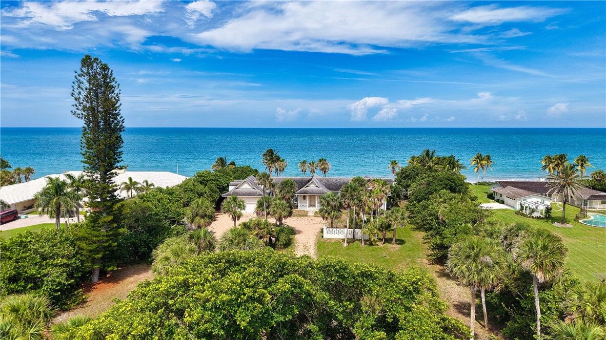Property Photo: 2136 S Porpoise Point Lane FL 32963