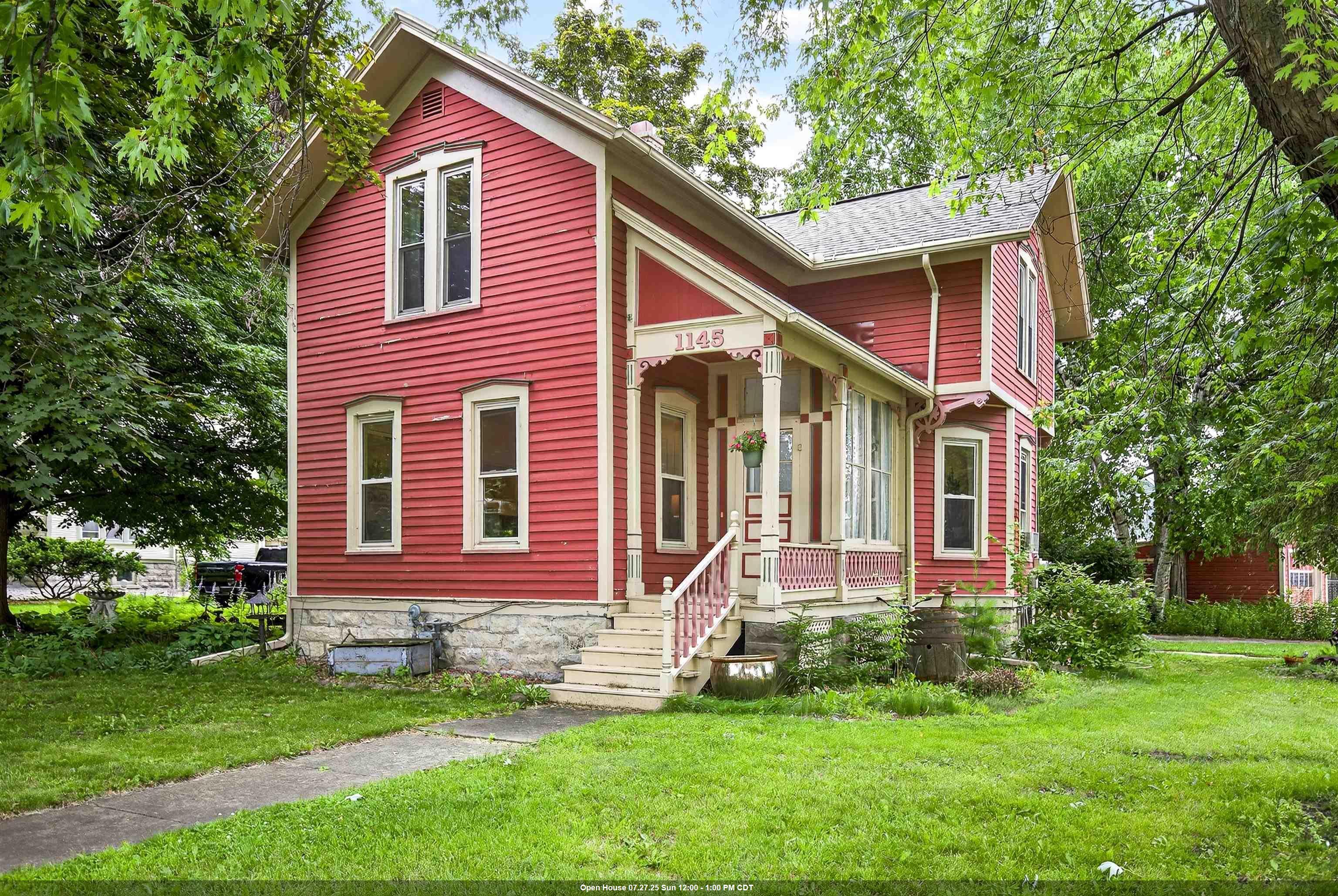 Property Photo:  1145 Elmwood Avenue  WI 54901-3521 