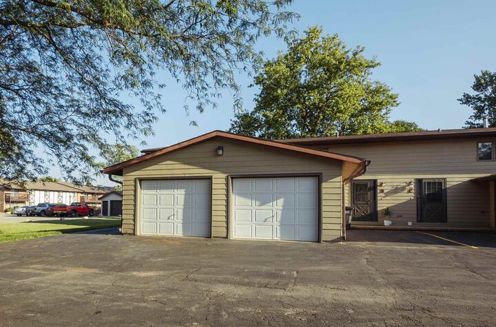 Property Photo:  1535 Witzel Avenue B  WI 54902 