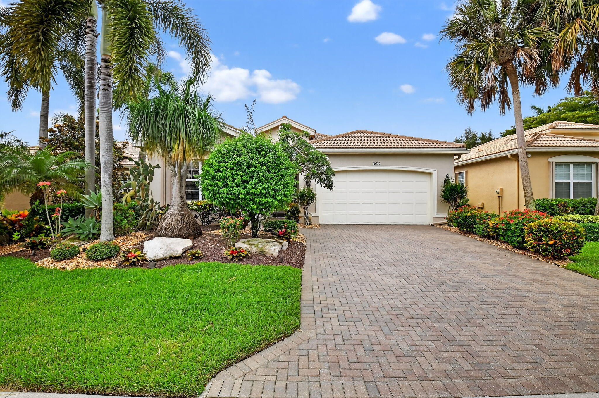 Property Photo:  10690 Stone Garden Drive  FL 33473 
