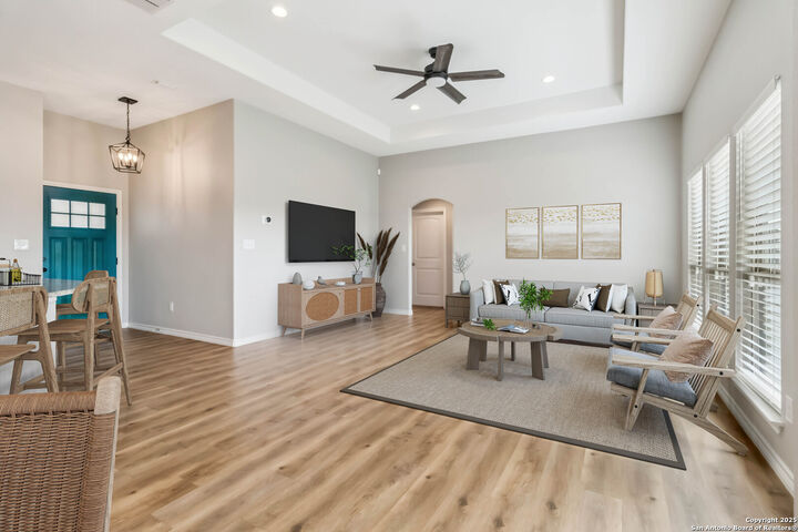 Property Photo:  527 Monte Vista  TX 78064 