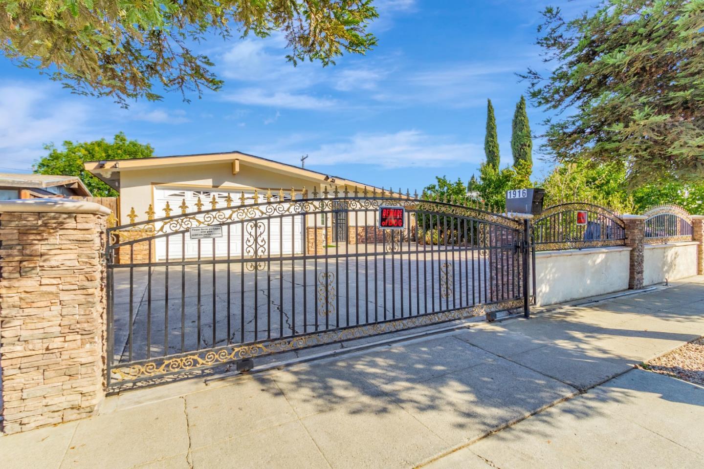Property Photo: 1916 Loyola Drive CA 95122