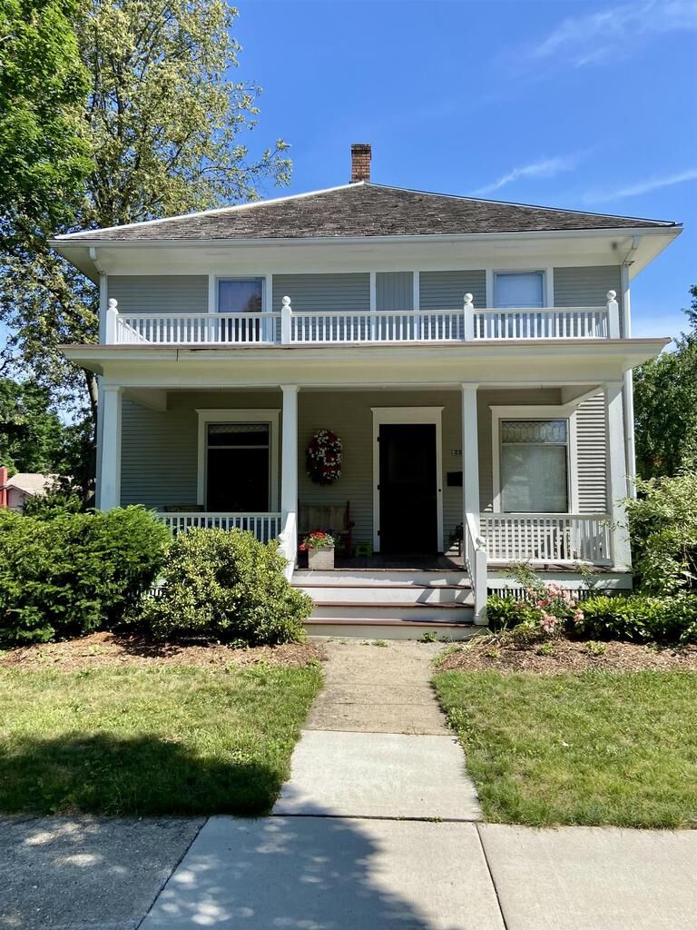 Property Photo:  252 West Liberty Street  WI 53536 