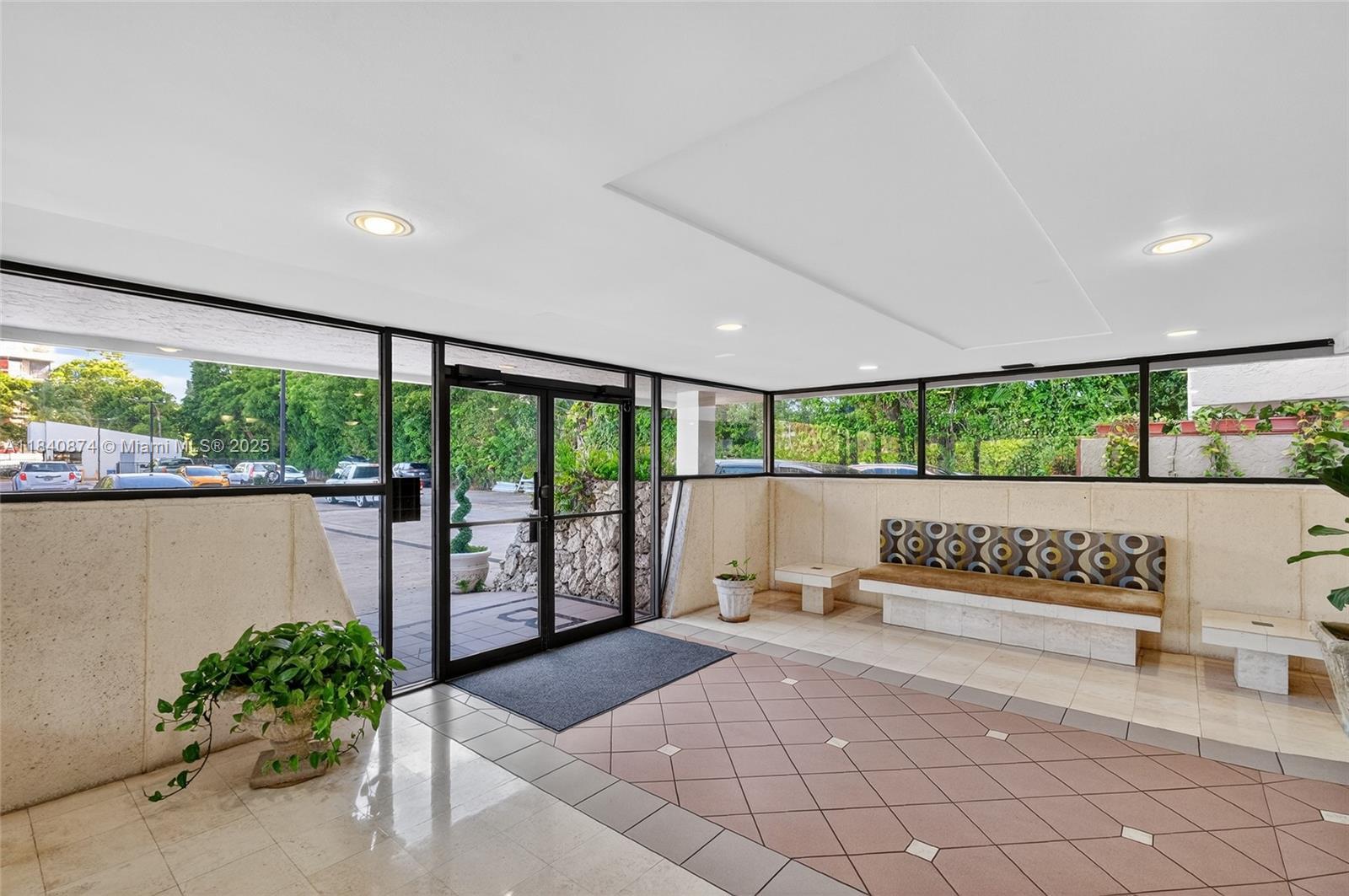 Property Photo: 2201 Brickell Ave 96 FL 33129