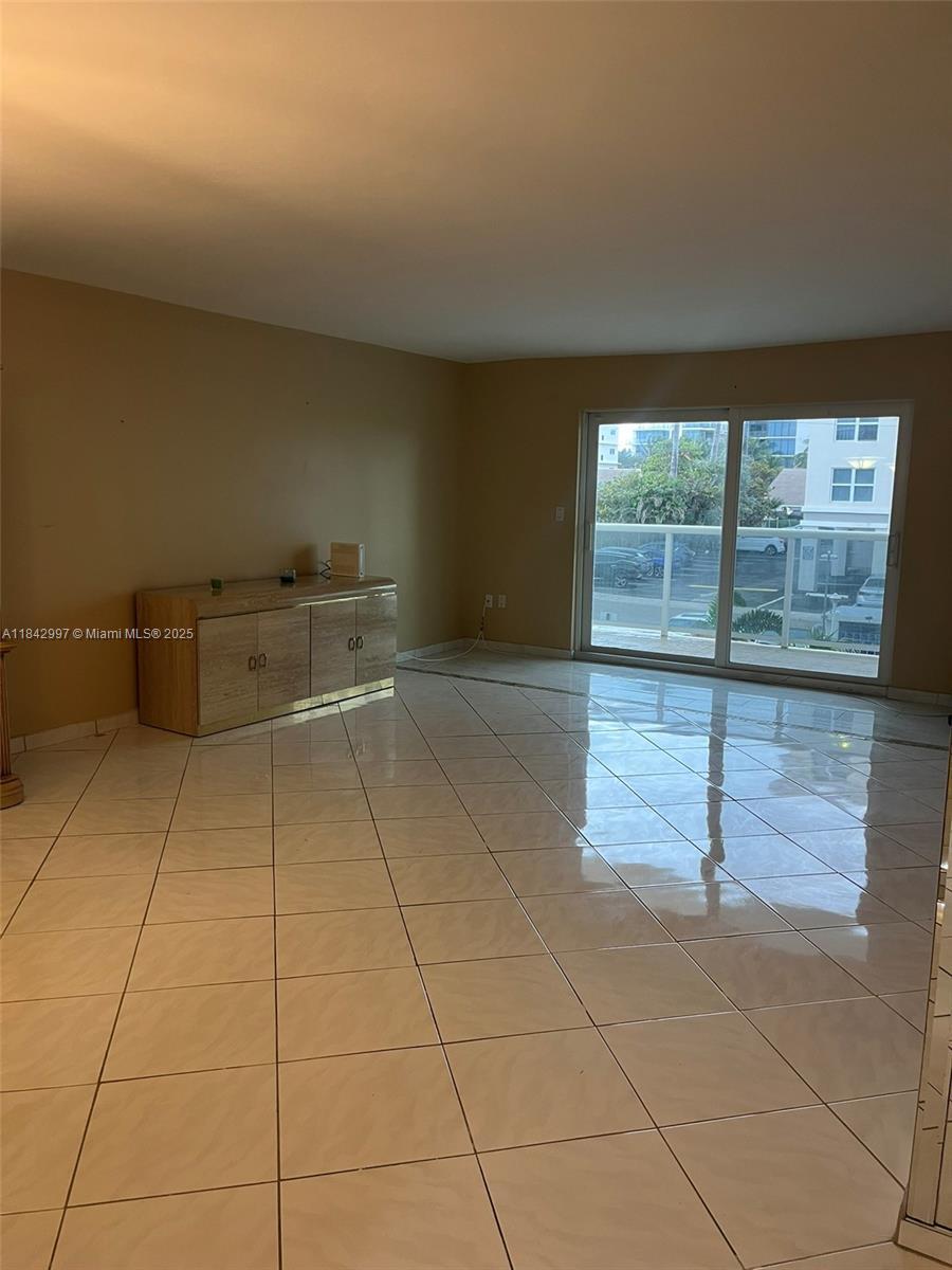 Property Photo:  1801 S Ocean Dr 207  FL 33019 