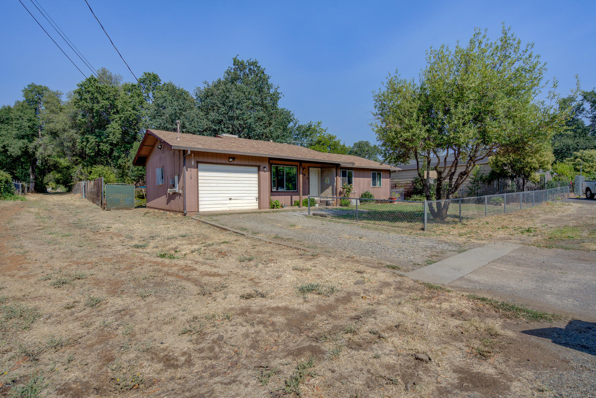 Property Photo: 1316 Grand River Avenue CA 96019