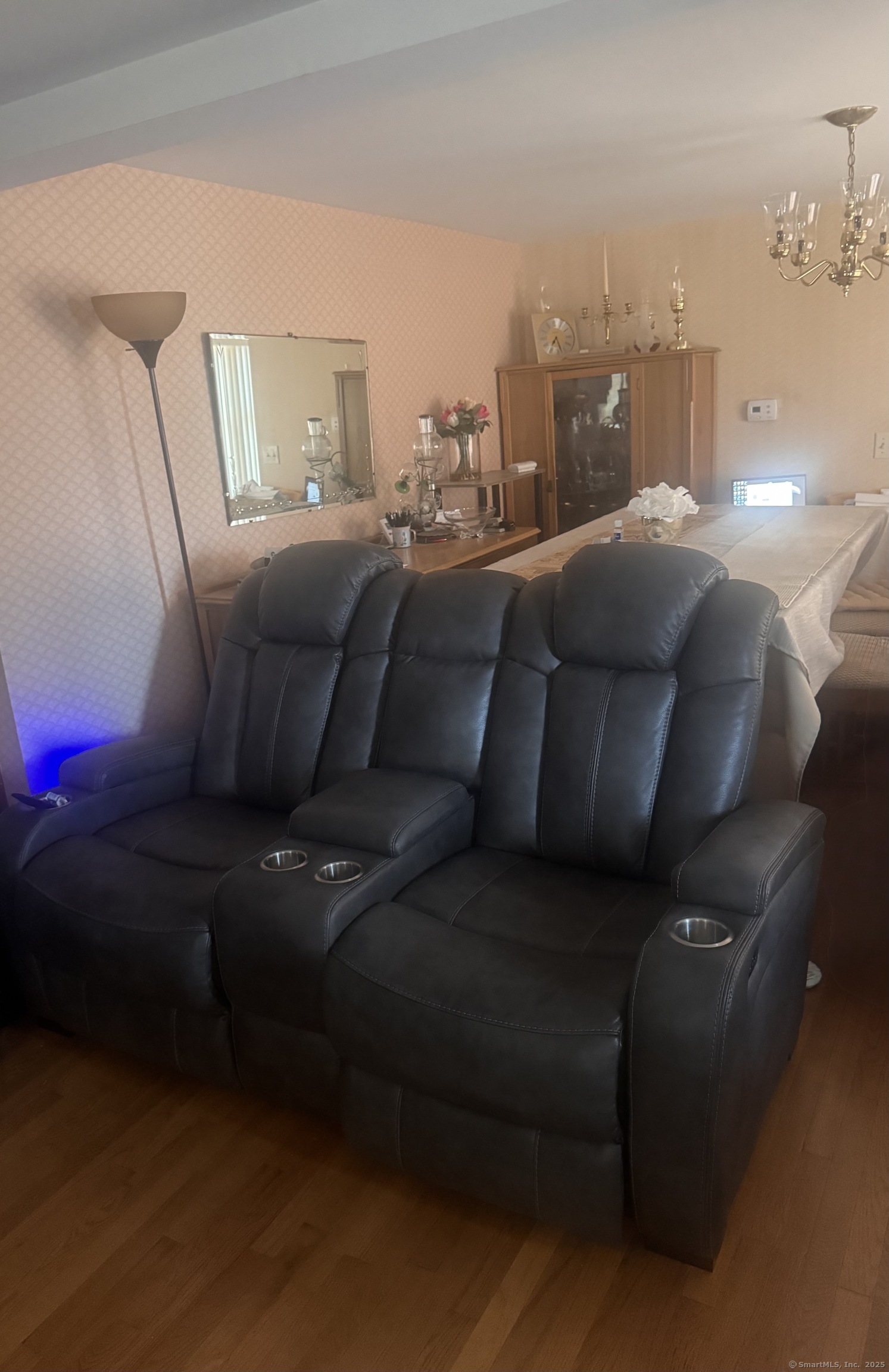 Property Photo: 222 1/2 North State Street CT 06401
