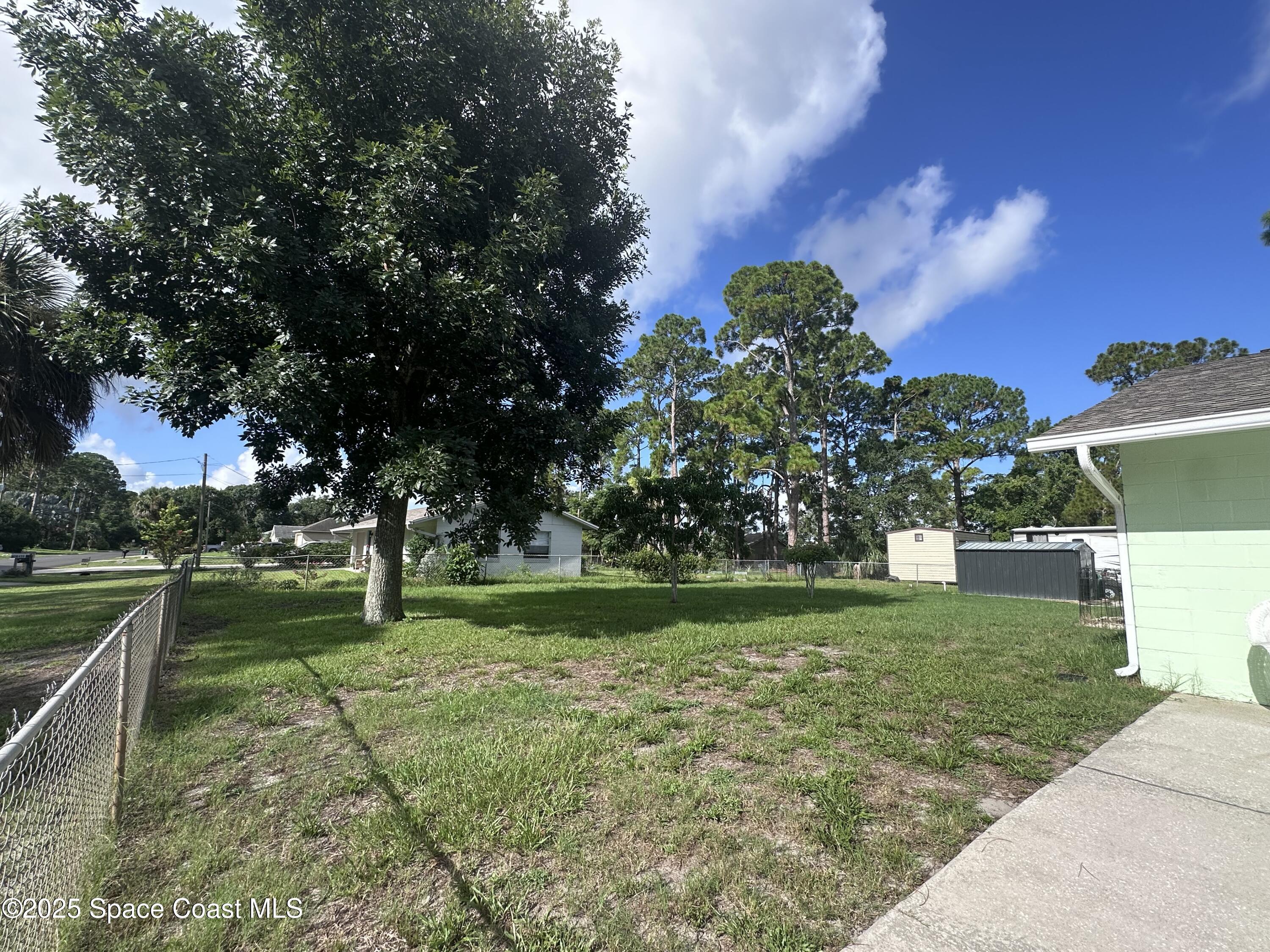 Property Photo:  6450 Ember Avenue  FL 32927 