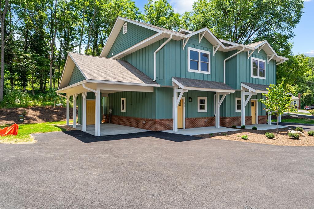 Property Photo:  259 N Church St  VA 24354 