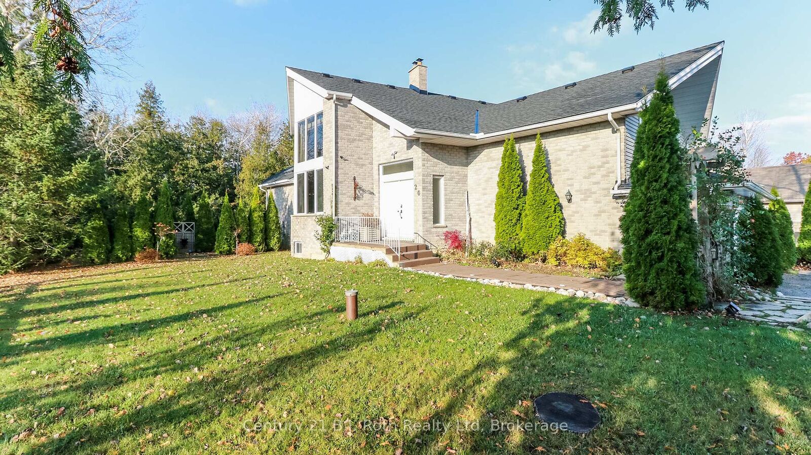 Property Photo:  20 Grant Avenue  ON L0L 1P1 