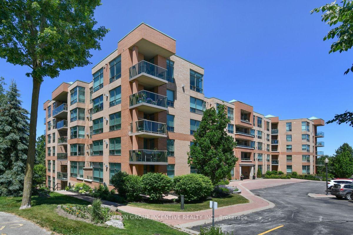 Property Photo: 4 Briar Hill Heights 508 ON L9R 1Z7