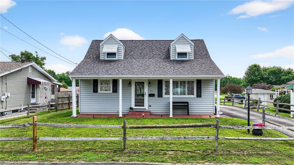 Property Photo: 423 Victoria Street PA 15012