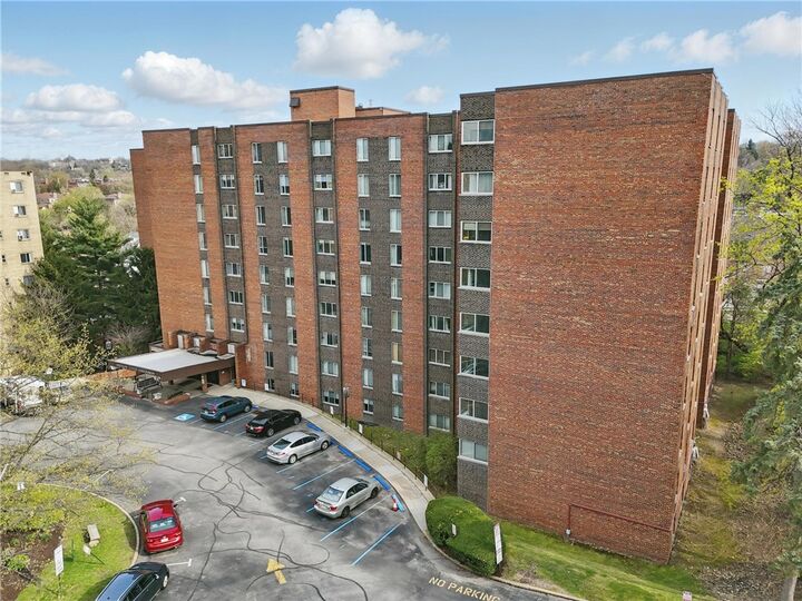 Property Photo:  5 Bayard Rd 500  PA 15213 