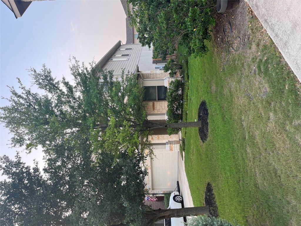 Property Photo:  109 Camden Cove  TX 78610 