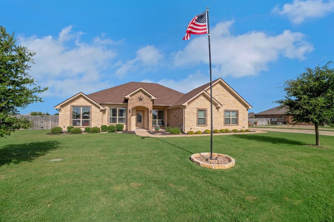 Property Photo: 5125 Few Oaks Drive TX 76571
