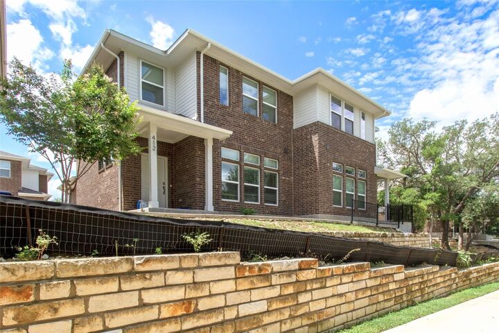 Property Photo: 605 W South St Street 41 TX 78641