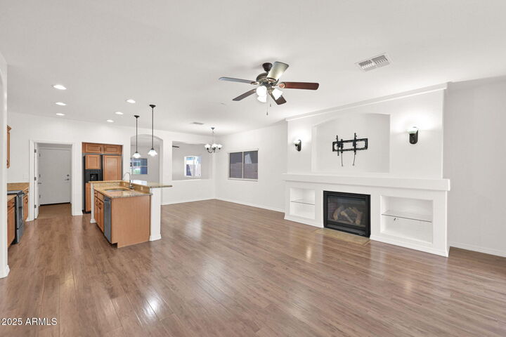 Property Photo: 1057 W Empress Tree Avenue AZ 85140