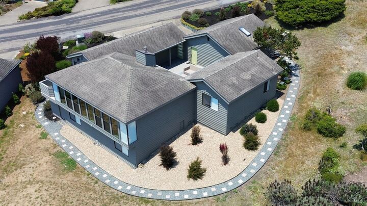 Property Photo:  142 Poppy Court  CA 94923 