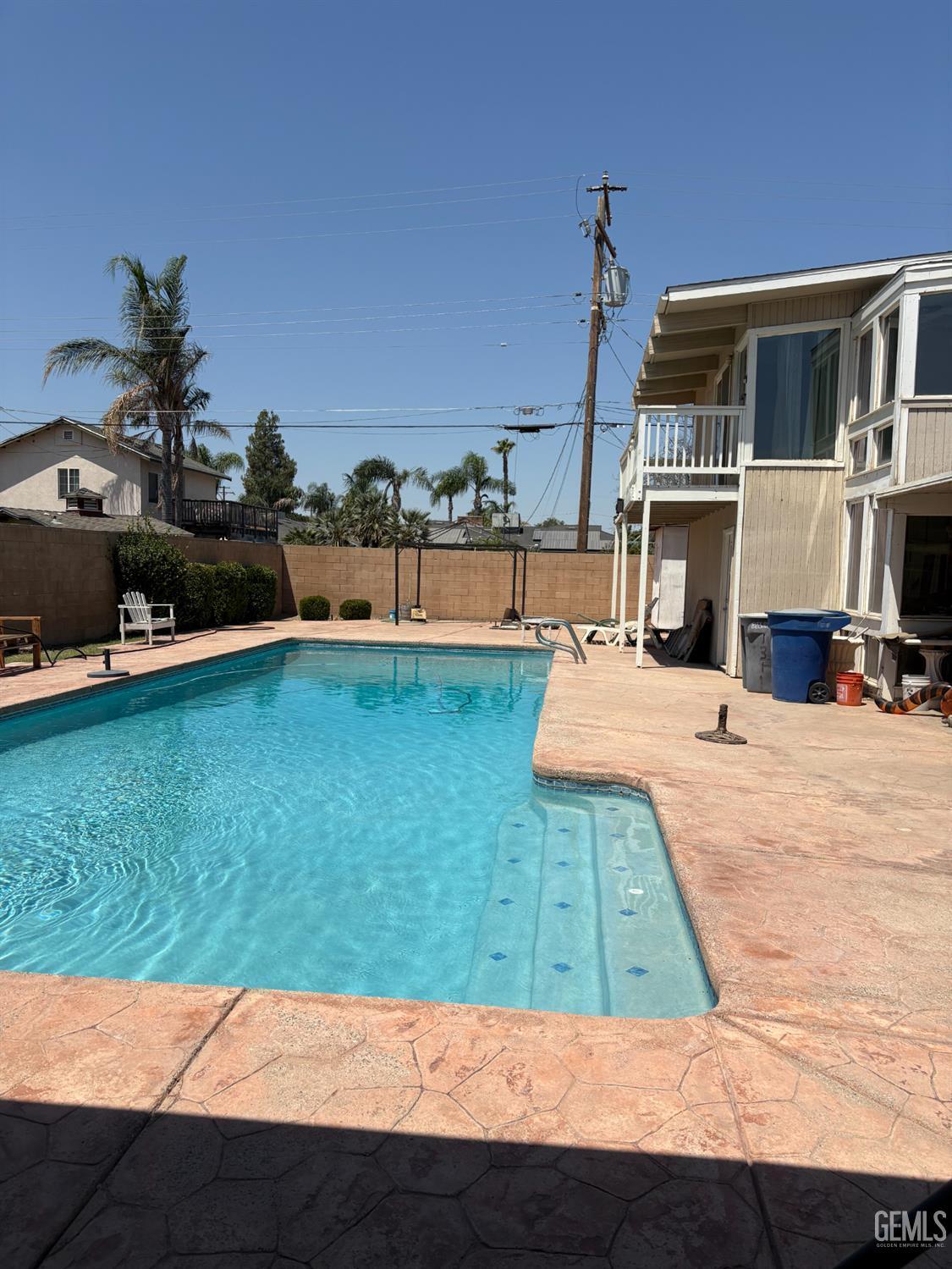 Property Photo:  1313 Quincy Street  CA 93215 