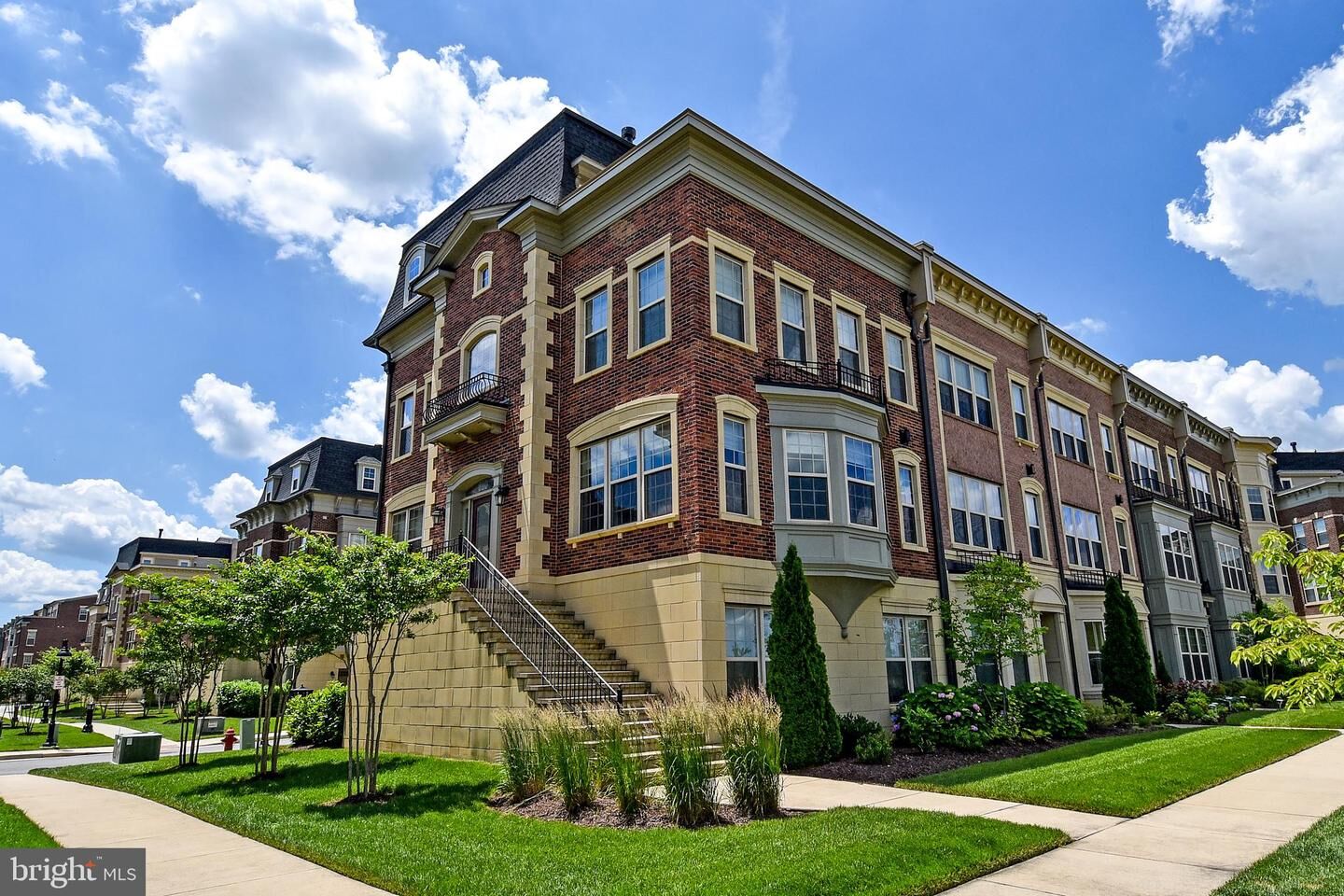 Property Photo:  810 Fair Winds Way  MD 20745 
