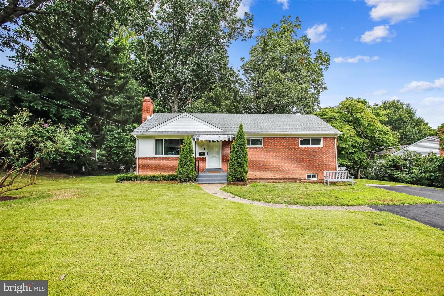 Property Photo: 3305 Graham Road VA 22042