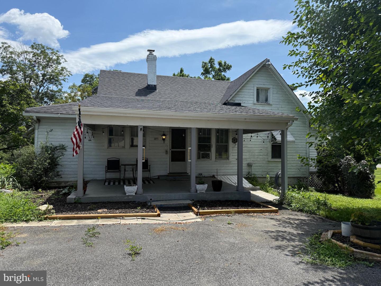 Property Photo: 1455 Senseny Road VA 22602