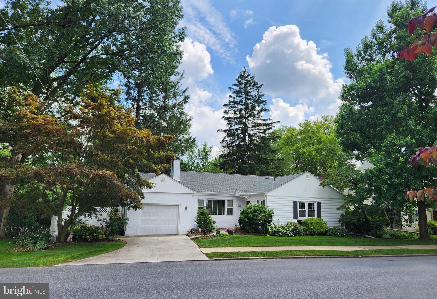 2621 Lincoln Street  Camp Hill PA 17011 photo