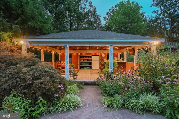 Property Photo: 410 Valley View Drive VA 22603