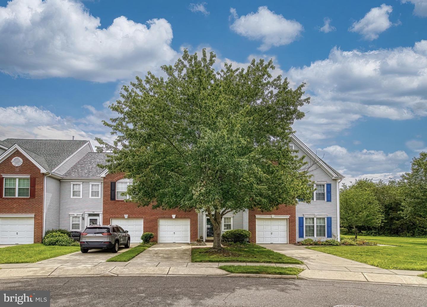 Property Photo: 25 William Penn Circle NJ 08055